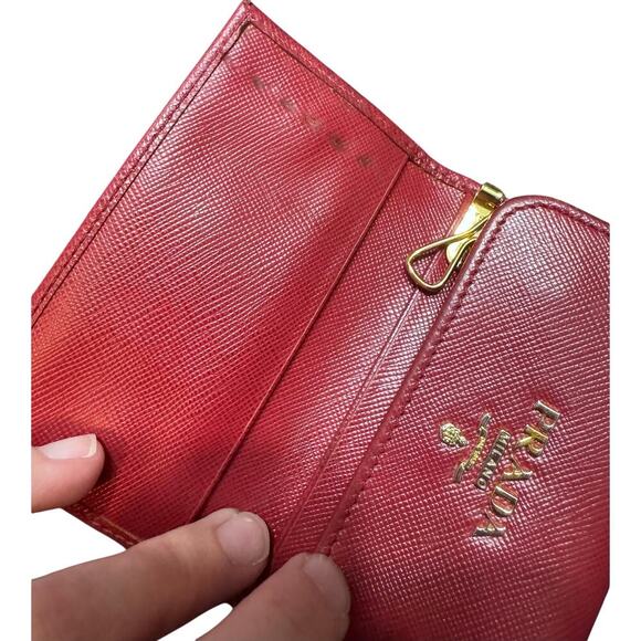 Auth Prada Red Saffiano Leather Key Holder Case 6 Ring - Picture 7 of 15